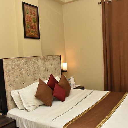 Hotel Vibhav Harsh Varanasi Exterior foto
